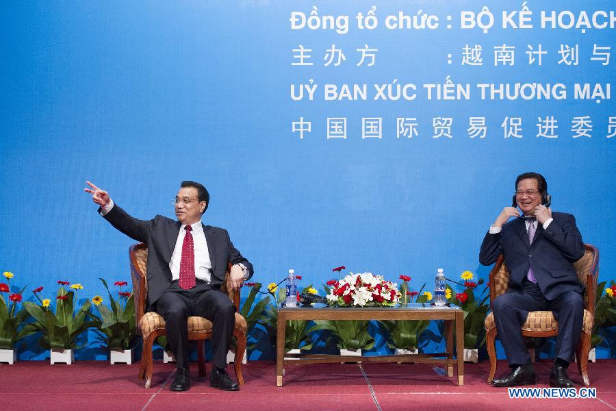 Премьер Госсовета КНР Ли Кэцян: необходимо реализовать благоприятные возможности китайско-вьетнамского сотрудничества  (2)
