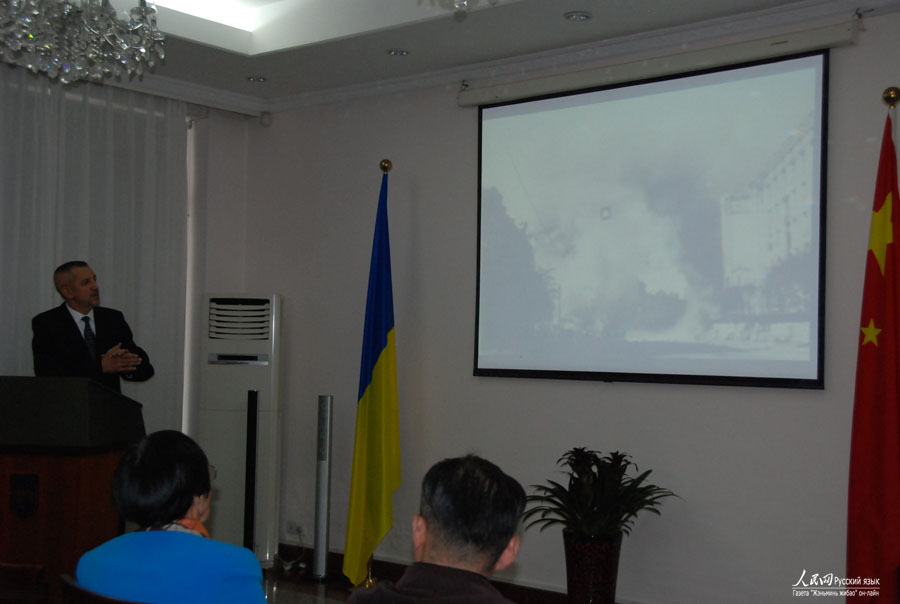 Советник по культуре посольства Украины в Китае Валентин Величко