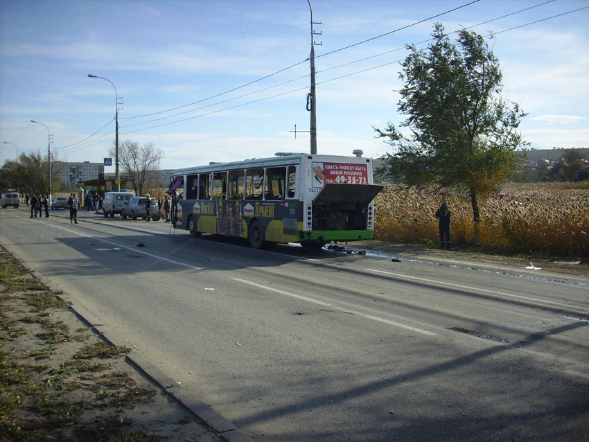 По меньшей мере 6 человек погибли в Волгограде при взрыве в автобусе -- МЧС РФ (8)