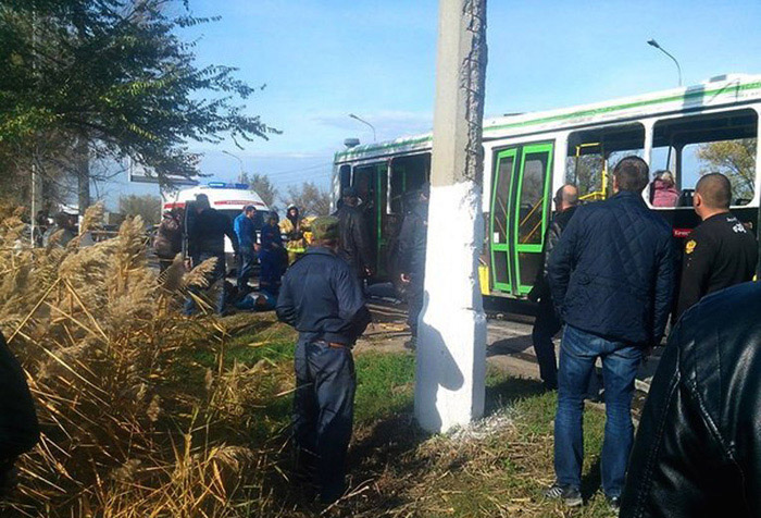 По меньшей мере 6 человек погибли в Волгограде при взрыве в автобусе -- МЧС РФ (5)