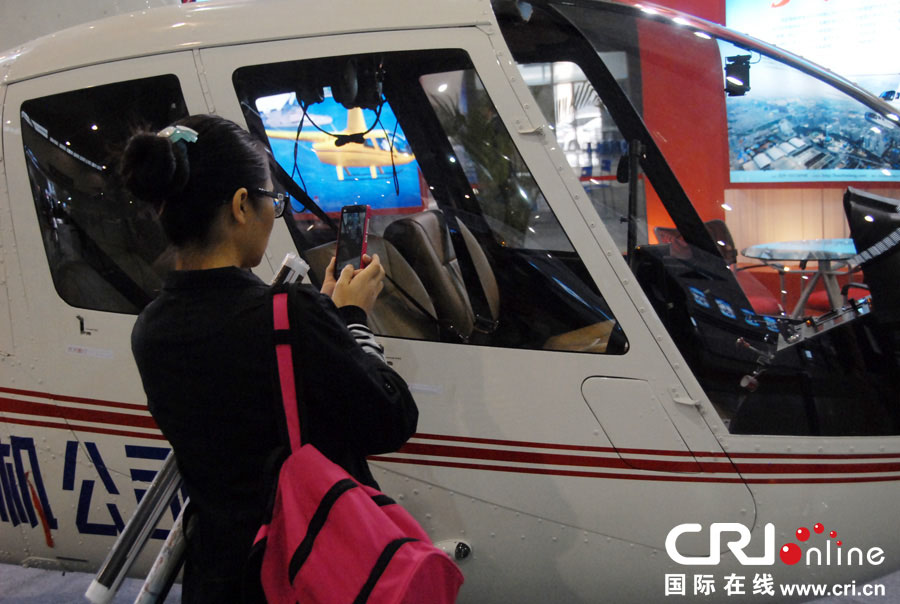 В Сиане состоялась выставка авиационного оборудования в рамках Международного авиационного конгресса 2013 года (6)