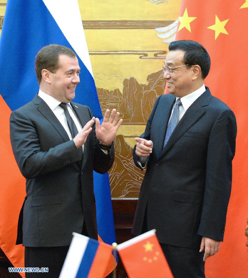 Ли Кэцян и Д. Медведев решили всесторонне углублять многоотраслевое сотрудничество и вывести на новый уровень китайско-российские всесторонние отношения стратегического взаимодействия и партнерства (4)