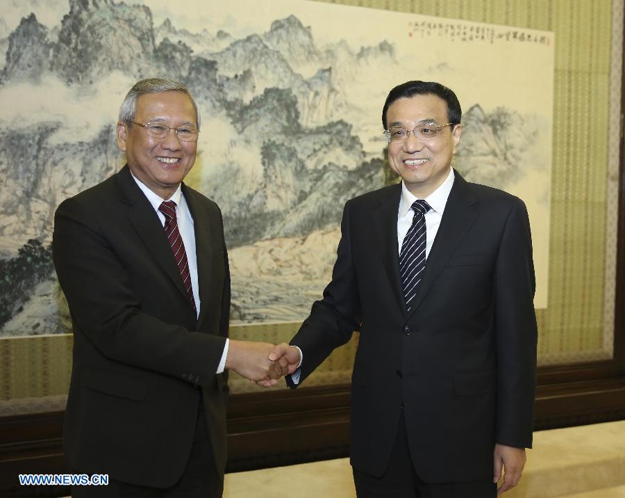 Ли Кэцян встретился с министрами экономики 10 стран АСЕАН (2)