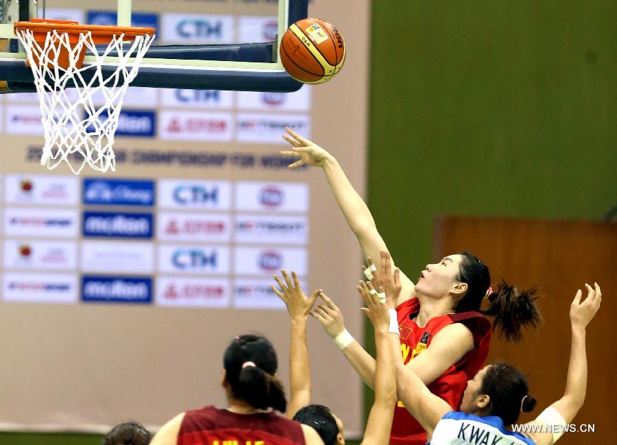 Китайская женская сборная по баскетболу потерпела поражение на последней минуте первого группового матча чемпионата Азии