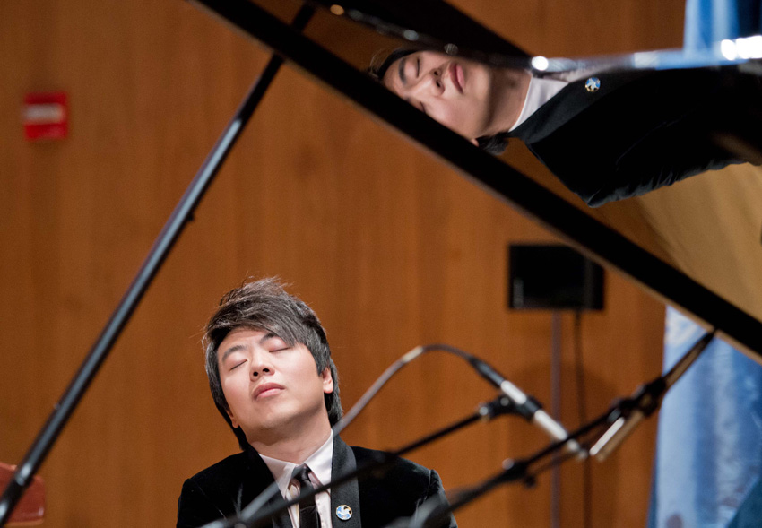Китайский пианист Ланг Ланг назначен послом мира ООН