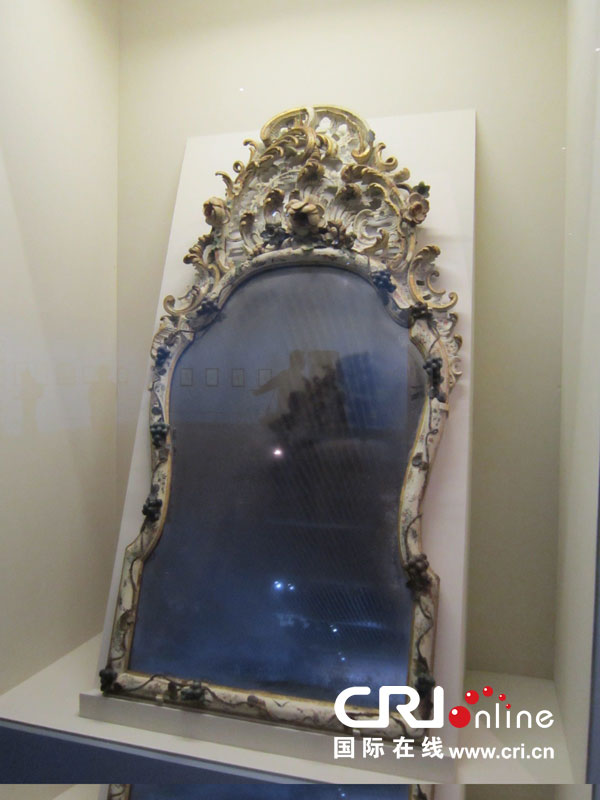 Ценные экспонаты парижского Лувра представлены в Национальном музее Китая (2)