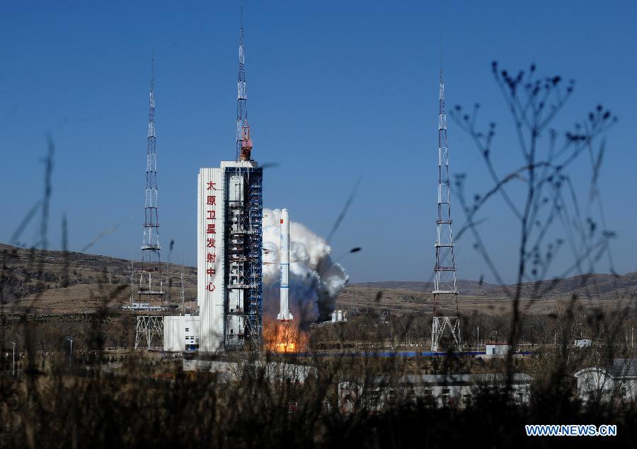 В Китае запущен спутник дистанционного зондирования Земли "Яогань-18"