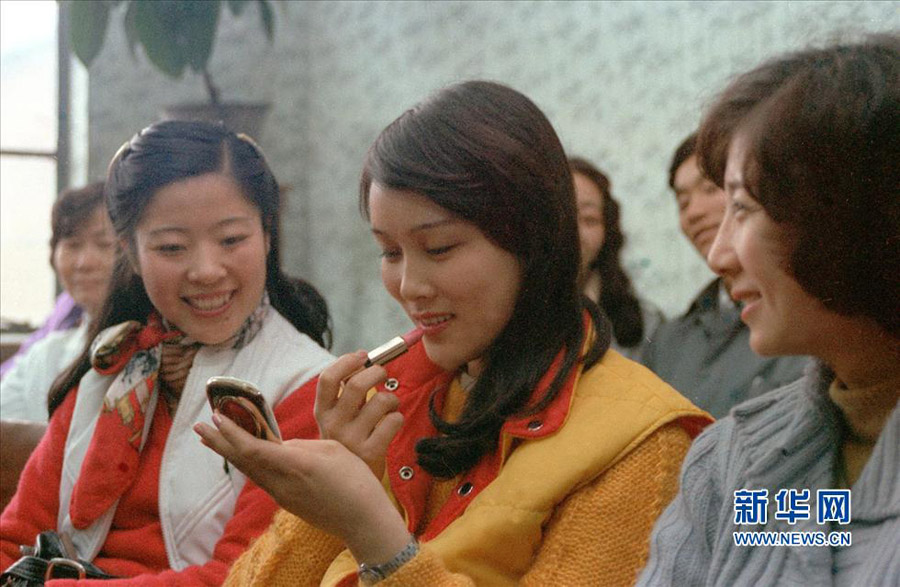 Старые фотографии: открытый Китай, измененная мода
