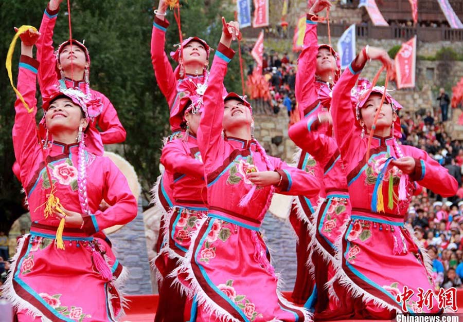 Жители уезда Маосянь провинции Сычуань торжественно отметили открытие древнего города Цян (5)