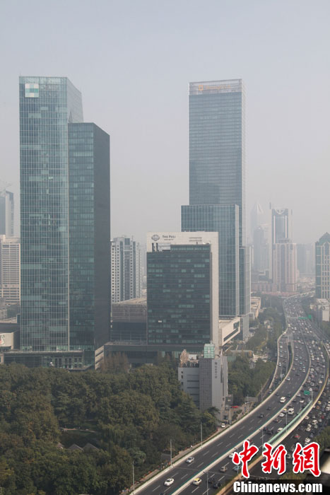 Серьезное загрязнение воздуха в Шанхае (4)