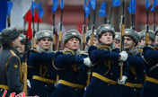 Исторический парад в Москве