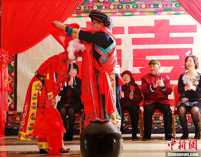 Традиционная свадьба народности Цян прошла в провинции Сычуань (2)