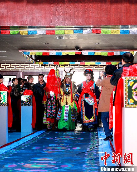 Традиционная свадьба народности Цян прошла в провинции Сычуань (8)