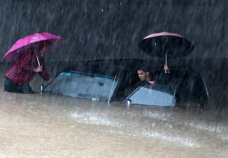 Из-за тайфуна "Хайянь" в Китае погибли 5 человек (13)