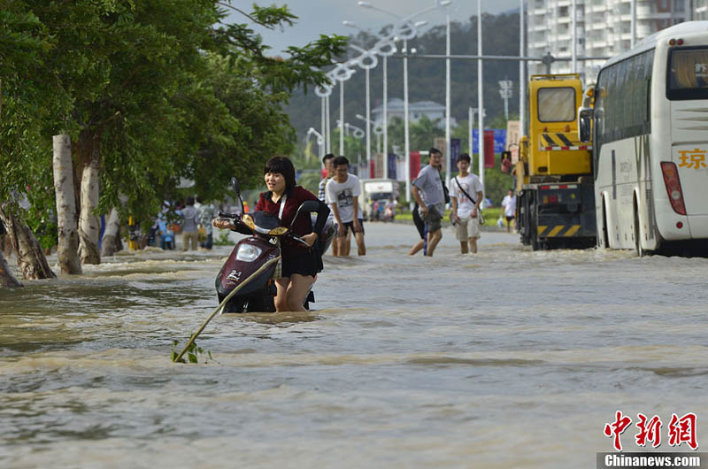 Из-за тайфуна "Хайянь" в Китае погибли 5 человек (2)