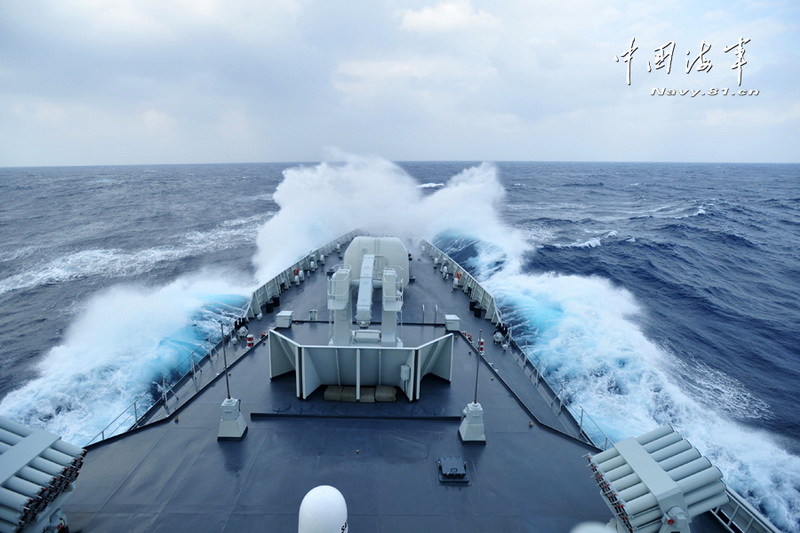 Воспроизведение учений ВМС НОАК КНР в западной части Тихого океана (5)