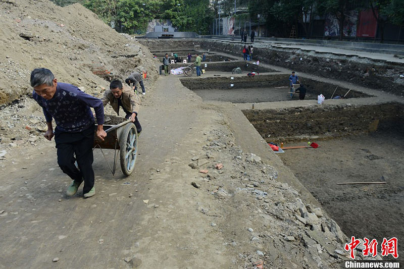 В центре города Чэнду обнаружены развалины царской резиденции Шу династии Мин (4)