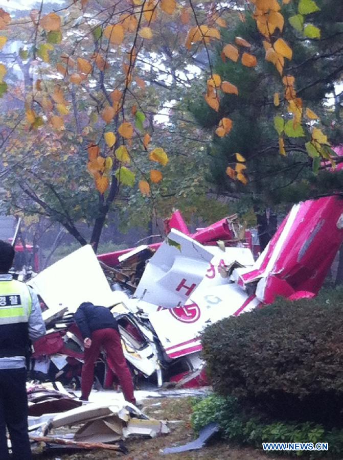 В Южной Корее вертолет врезался в жилое здание, два человека, возможно, погибли (2)