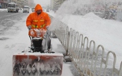 В Северо-Восточном Китае из-за снегопада парализовано движение транспорта
