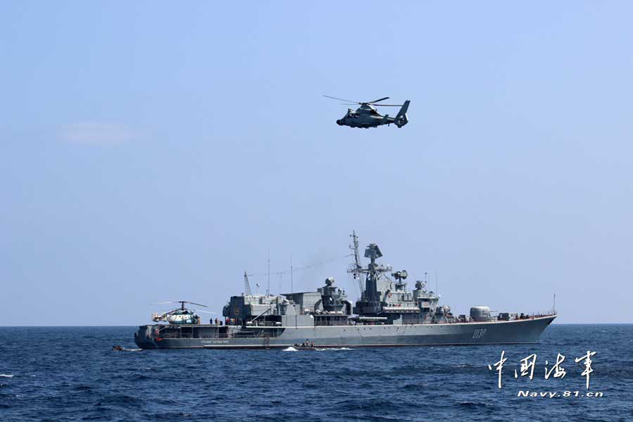 Корабли ВМС Китая и Украины провели совместные учения (7)