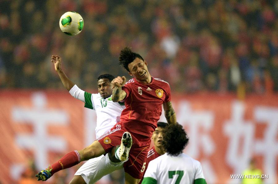 В отборочном матче чемпионата Азии по футболу сборная Китая сыграла вничью со сборной Саудовской Аравии (10)