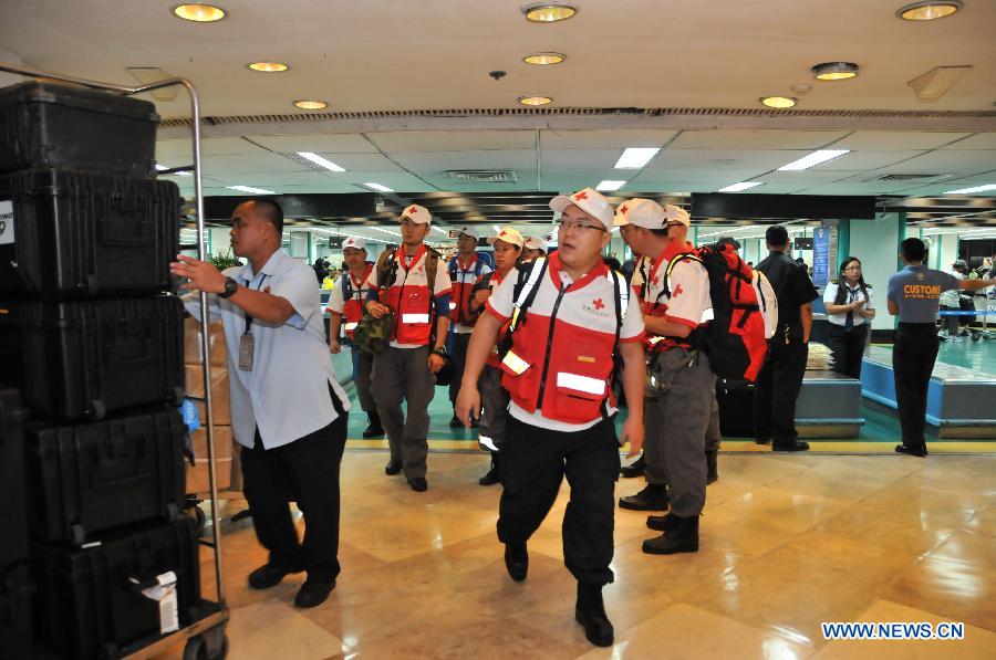 Китайская бригада спасателей прибыла на Филиппины  (2)