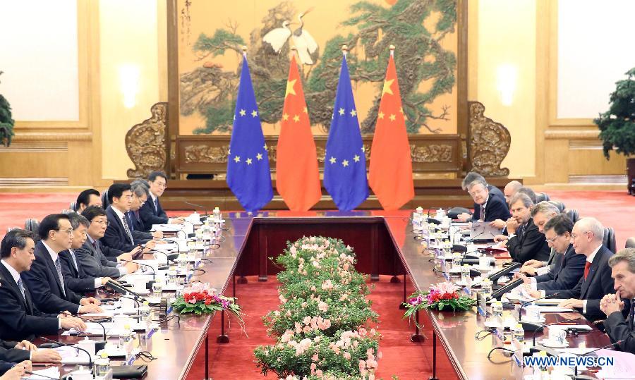 Ли Кэцян призвал ЕС к уменьшению ограничений на экспорт высокотехнологичной продукции в Китай