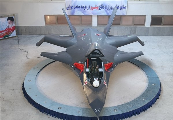 Фотография иранского истребителя-невидимки вновь появилась в интернете (8)