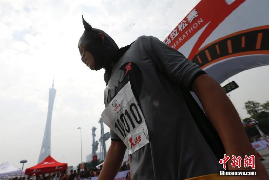 В Гуанчжоу прошел марафон (5)