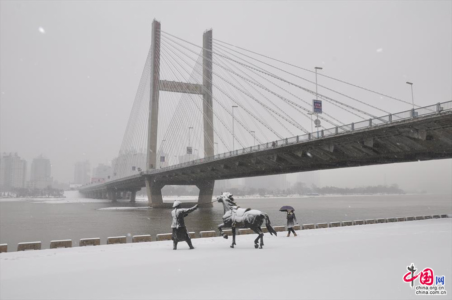 В провинции Цзилинь продолжаются сильные снегопады (2)