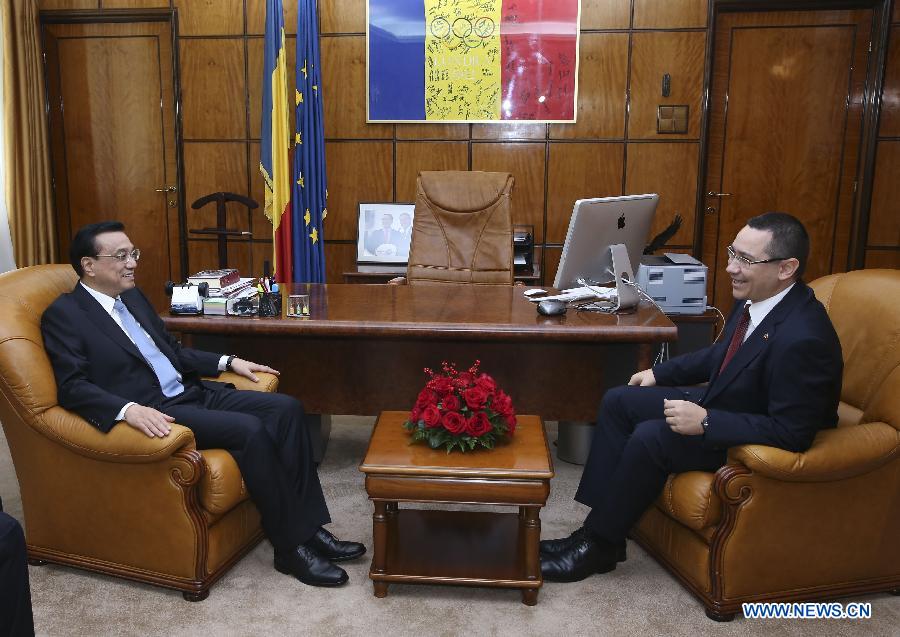 Ли Кэцян провел переговоры с премьер-министром Румынии В. Понтой (2)