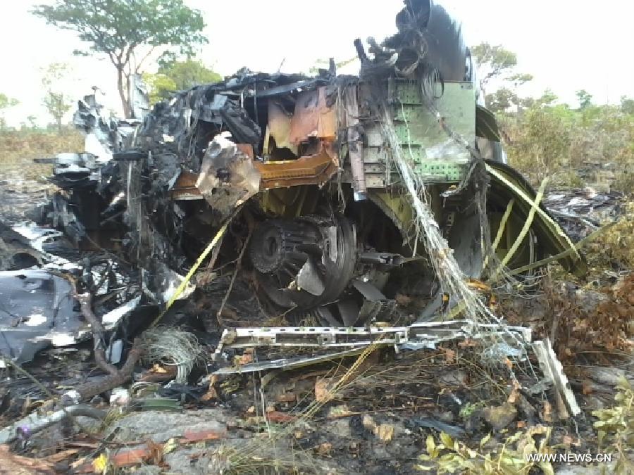 Выживших при крушении пассажирского самолета в Намибии не обнаружено