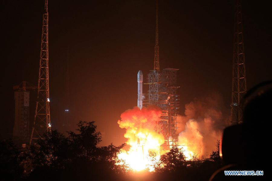 В Китае был произведен запуск космического аппарата зондирования Луны "Чанъэ-3" (9)