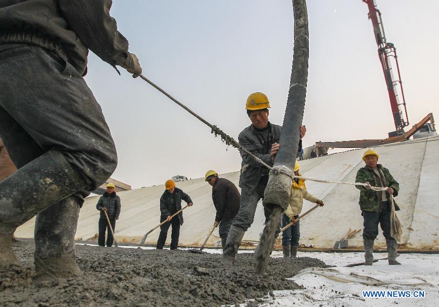 Си Цзиньпин дал важные указания в связи с официальным открытием первой очереди восточной ветки проекта переброса вод с юга на север Китая (2)