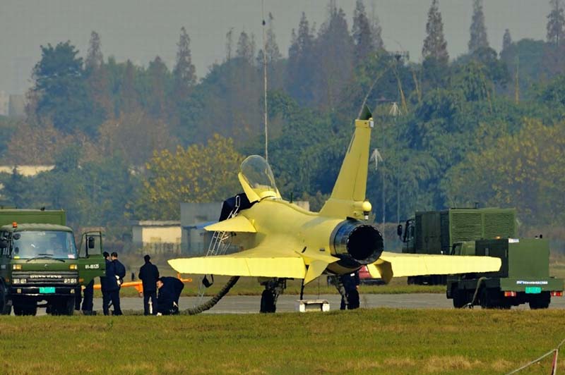 В ближайшее время может начаться серийное производство истребителя J-10B (2)