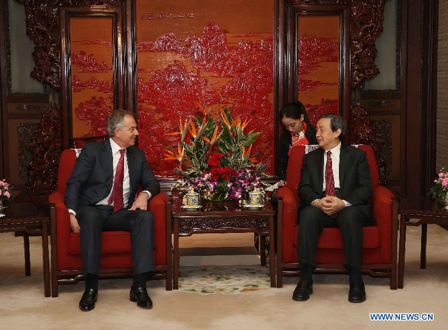 Встреча вице-премьера Госсовета КНР с бывшим премьер-министром Великобритании