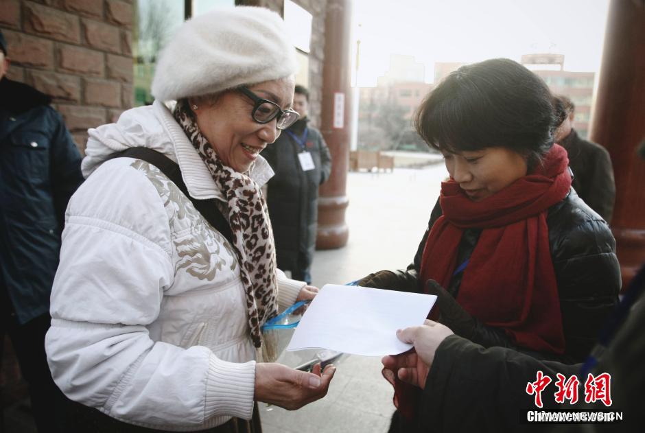 65 летняя "бабушка-студентка" из Северного Китая делает 3-ую попытку поступить в аспирантуру (2)