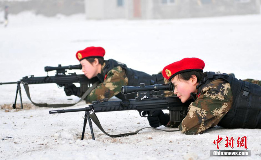 Пограничники Синьцзяна провели учение с практическими снарядами в 30-градусный мороз
