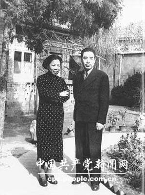 Ценные фото: 20 супружеских снимков Чжоу Эньлай и Дэн Инчао (7)