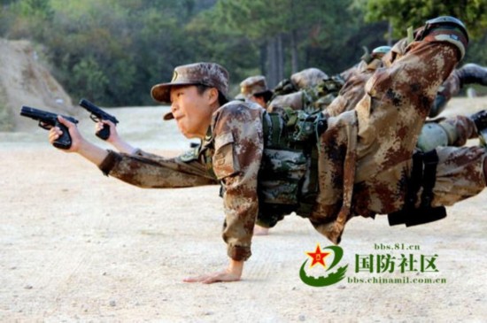 Особый стиль специальных женских войск Китая