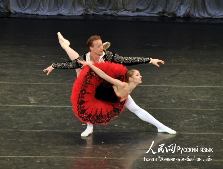 Звезды русского балета в Доме народных собраний (12)