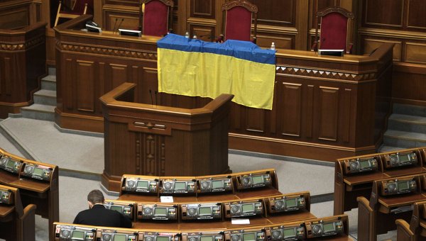 Президент Украины намерен пойти на уступки протестующим