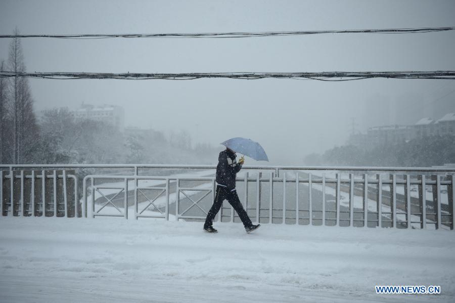 В провинции Цзянси объявлен первый в этом году "синий" уровень предупреждения об опасности сильных снегопадов (2)