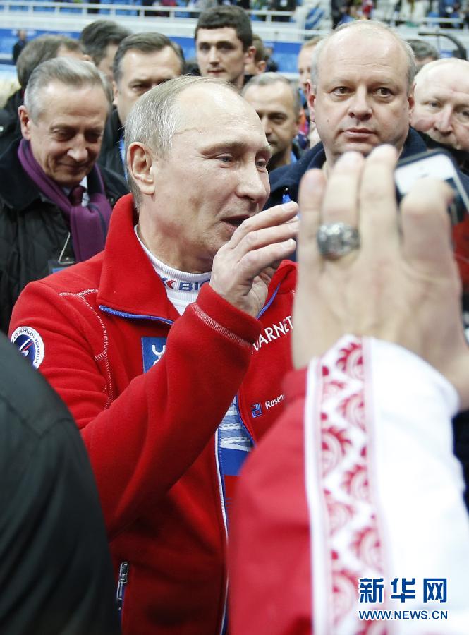 Путин появился на Олимпийской площадке для фигурного катания в Сочи (3)