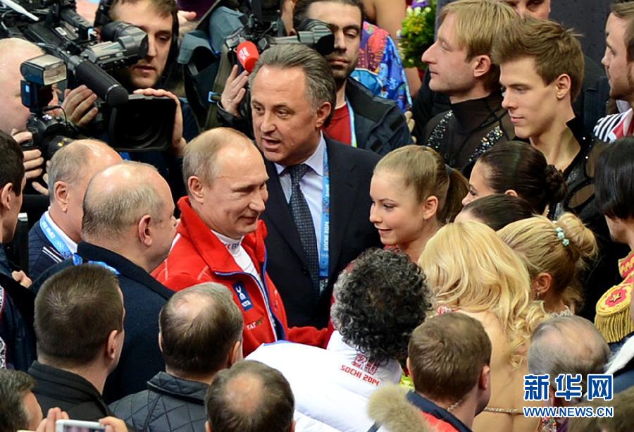 Путин появился на Олимпийской площадке для фигурного катания в Сочи (4)