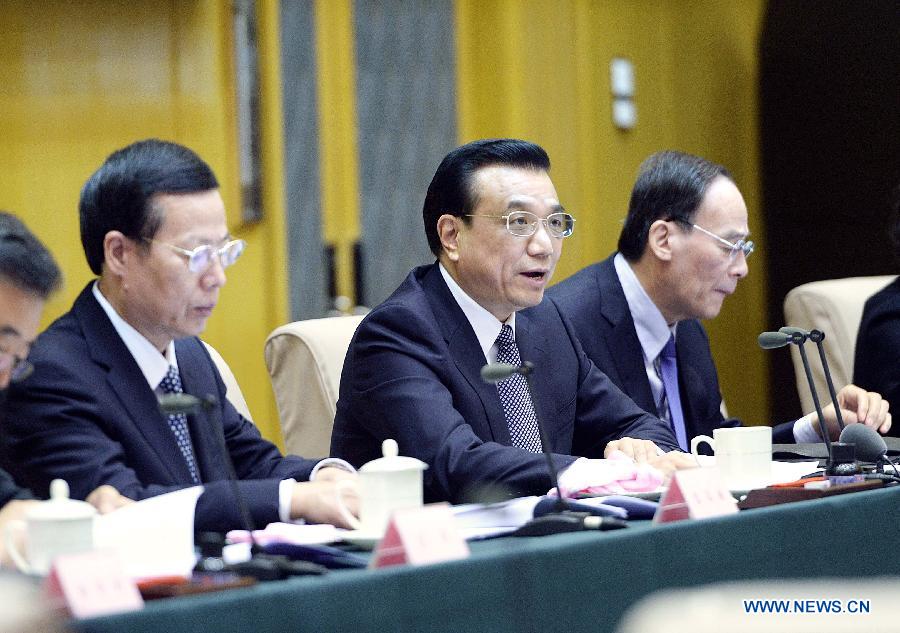 Премьер Госсовета КНР Ли Кэцян призвал к непоколебимой борьбе с коррупцией (3)