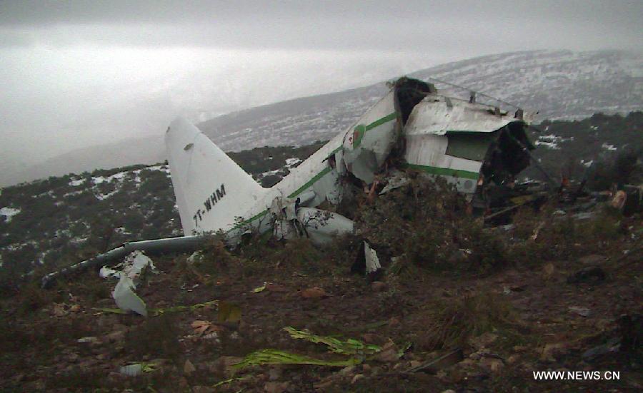 Среди погибших в результате крушения военного самолета в Алжире были 73 военнослужащих (5)