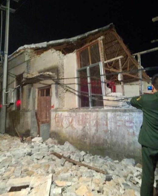 7 человек погибли в результате обвала дома в ходе свадьбы в Восточном Китае (5)