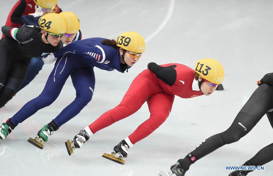 На сочинской Олимпиаде китайская спортсменка Чжоу Ян завоевала "золото" на шорт-трэке в 1500 м (19)