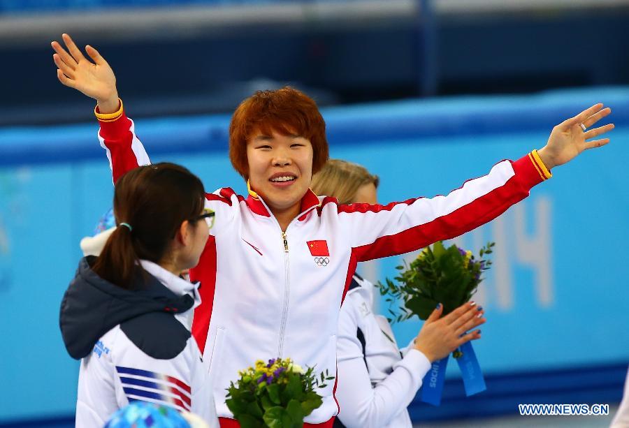 На сочинской Олимпиаде китайская спортсменка Чжоу Ян завоевала "золото" на шорт-трэке в 1500 м (15)
